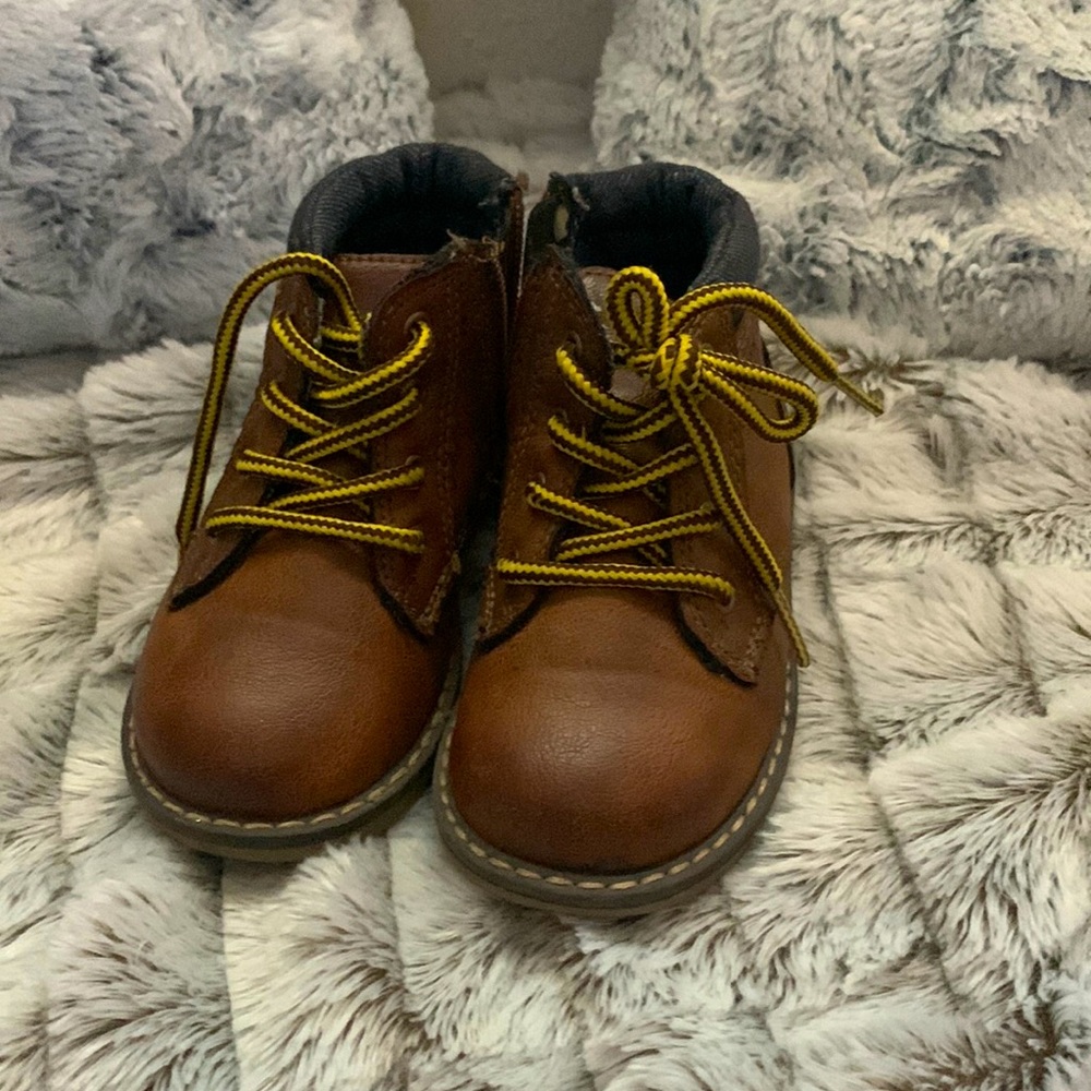London Fog toddler boots